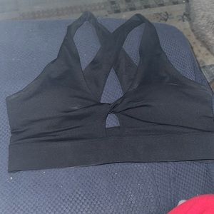 Oasis Twist Sports Bra